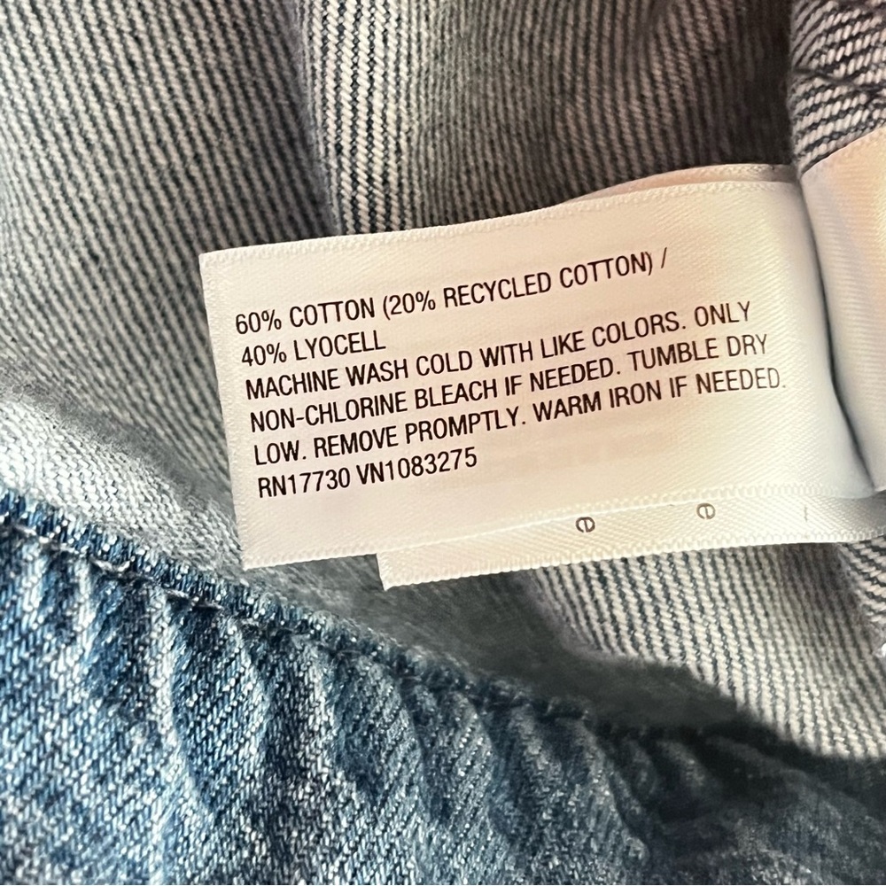 Universal thread xs blue Denim Cropped Jacket with Pockets - Picture 4 of 5